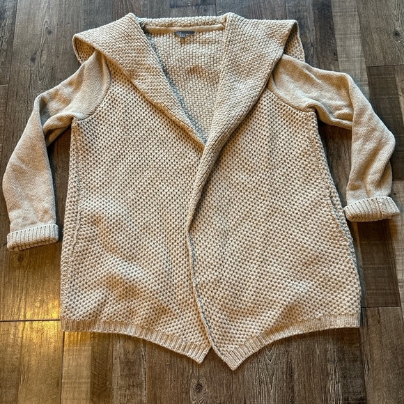 Vince Chunky Knit Tan Cardigan Yak Wool Blend Size Large - Picture 1 of 4